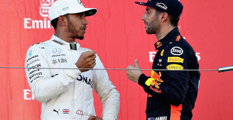 Hamilton twijfelt om bij Mercedes te blijven 