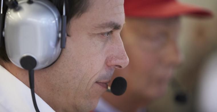 Toto Wolff wil niks kwijt over interesse Daniel Ricciardo 