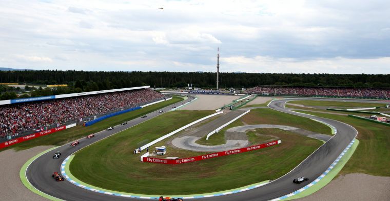 Samenvatting GP Duitsland: Lewis Hamilton stormt naar P1, Max blijft op P4