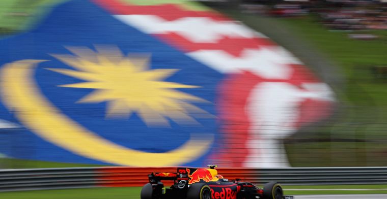 Maleisië terug op de F1-kalender? 93-jarige premier test het uit in Ferrari 458!