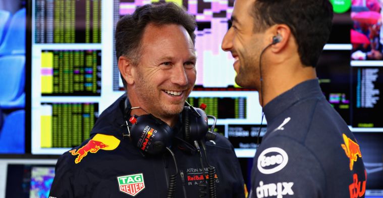Horner: ''Het leek wel alsof we een meisje moesten overtuigen met Ricciardo''