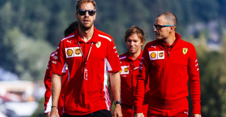 Hughes: “Het is de schuld van Ferrari dat Vettel zoveel fouten maakt”