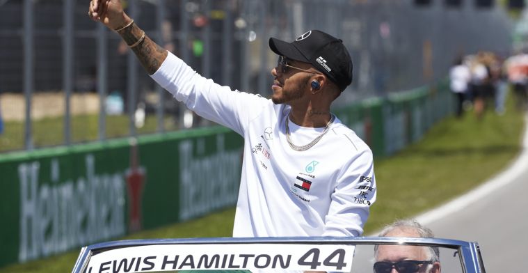 Hamilton: “Verstappen moet je veel ruimte geven!”