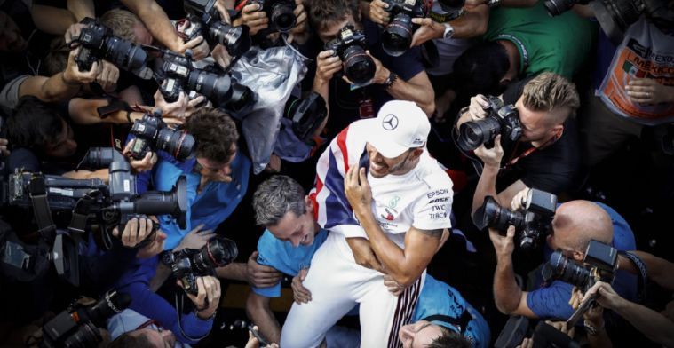 Hamilton noemt kwalificatie in Singapore hoogtepunt seizoen