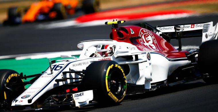 Sauber gaat van eigen kracht uit in concurrentiestrijd met Haas
