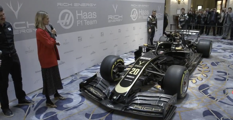 Aanschouw de nieuwe livery van de Haas VF19 vanuit alle hoeken!