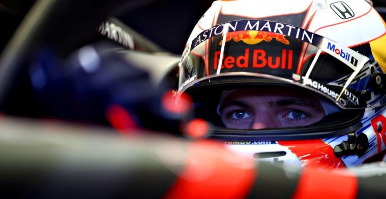 Bekijk de inhaalactie op Vettel vanuit de Red Bull van Max met Brits commentaar