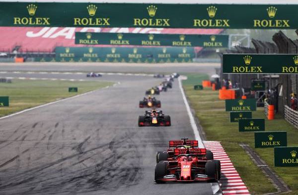 Tim Coronel: “Logisch dat Ferrari Leclerc langer liet doorrijden in China”