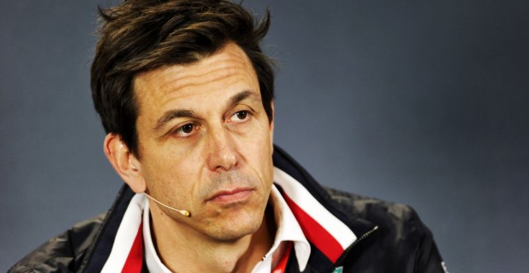 Toto Wolff weerspreekt Sebastian Vettel: F1 is helemaal niet saai