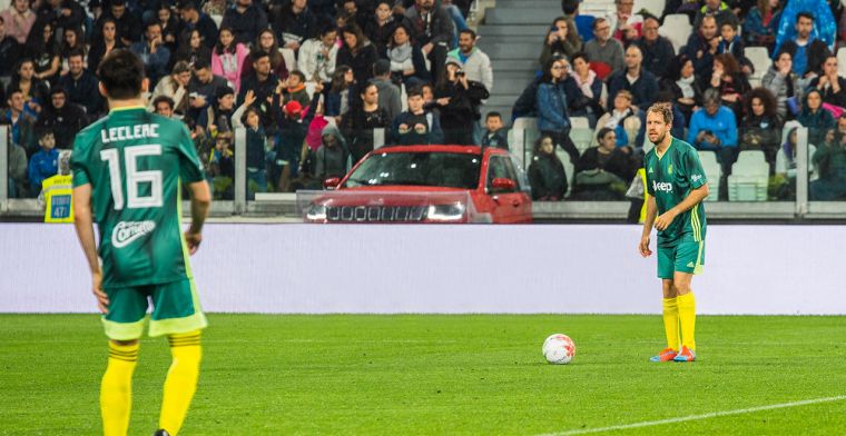 Leclerc trapt balletje met Ronaldo voor het goede doel