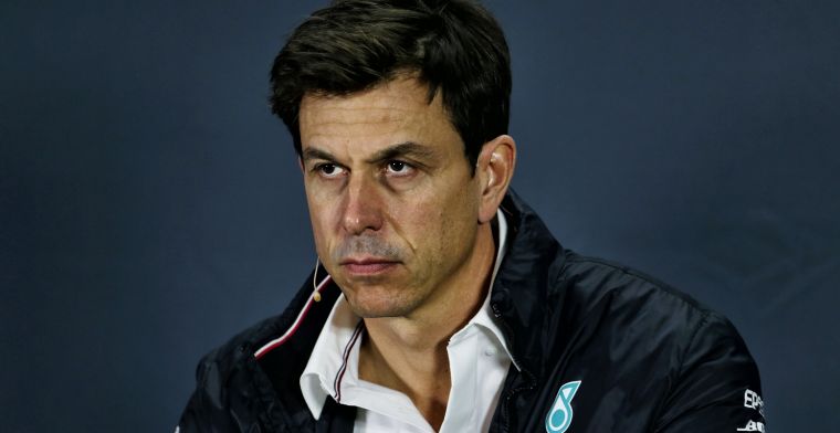 Mercedes moet volgens Wolff leren van GP Monaco: Want Max zat er echt dicht op