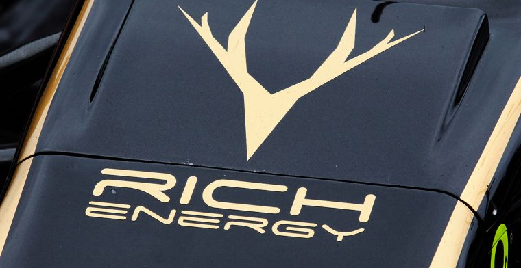 Haas moet Rich Energy logo's van de auto's verwijderen