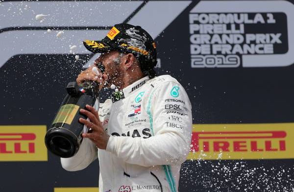 Lewis Hamilton niet eens met de tijdstraf voor Ricciardo in Frankrijk