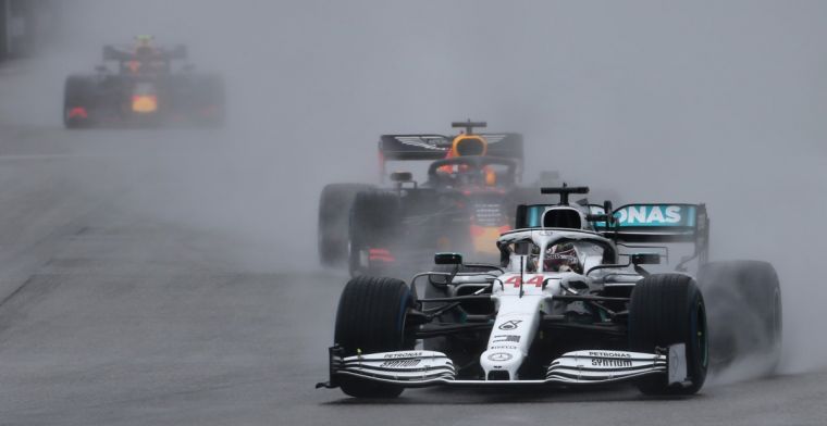 Lewis Hamilton wist zijn team te overtuigen dat de medium band te hard was