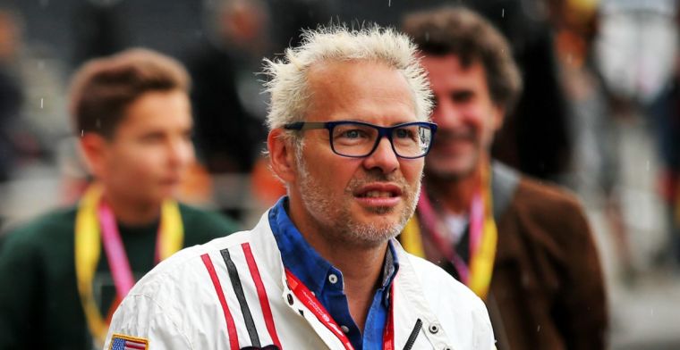 Villeneuve blijft achter standpunt over te jonge Verstappen staan