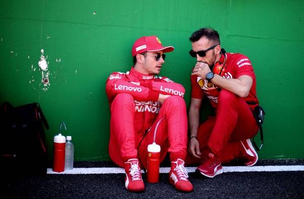Brundle: ''Leclerc verdient een straf want hij had geen controle over zijn wagen''