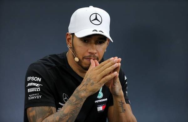 Rosberg: 'Mercedes haalde Hamilton expres naar binnen'