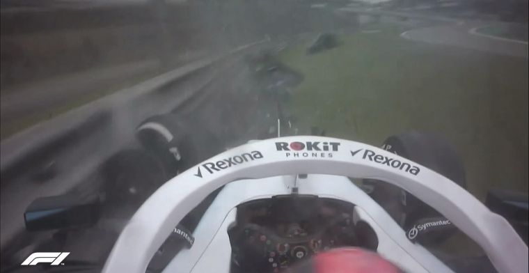 Robert Kubica veroorzaakt vroege rode vlag door crash 