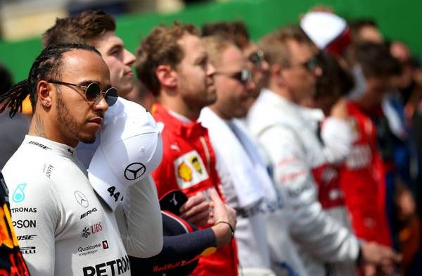 Sneert Hamilton naar Vettel?: ''Sommige coureurs crashen nog steeds''