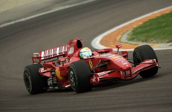 Formule 1-auto's te koop tijdens raceweekend Abu Dhabi