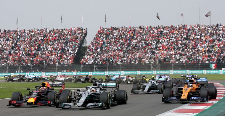 Weekly Roundup | Hamilton valt van motor, kritiek op Ricciardo en geduldige Wolff