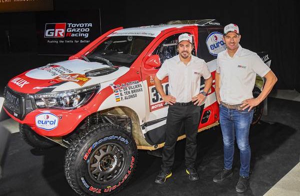 Alonso ziet volgend jaar deelname Dakar Rally somber in: ''Niet goede moment''