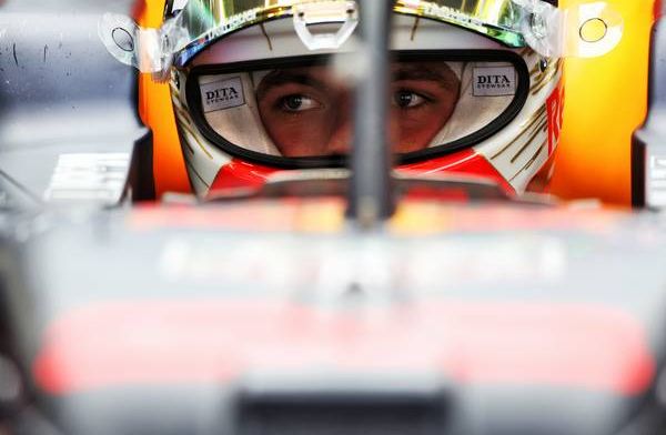 Verstappen rijdt tijdens Grand Prix van Nederland met speciale helm
