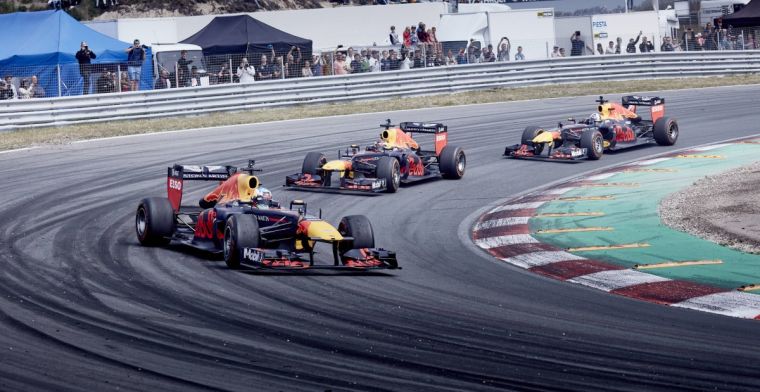 Update | Red Bull Racing start de motor van Verstappen op Circuit Zandvoort