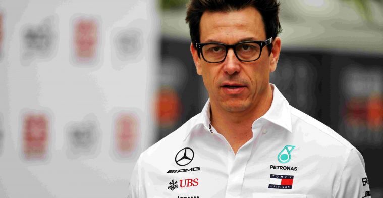 Moederbedrijf Mercedes stellig: Wolff blijft ook teambaas na 2020