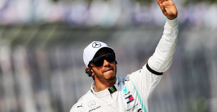 Hamilton gaat in gesprek met coureurs over eventuele knielen voor de race
