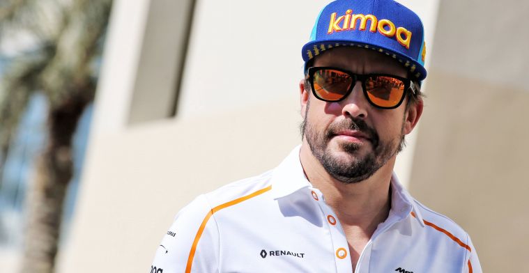 Ocon verrast: ''Ik zou heel blij zijn als Alonso terugkeert bij Renault''