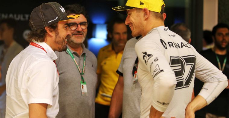 Alonso hint online al op zijn terugkeer naar Renault, Mercedes zet zich schrap