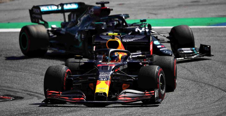 Hamilton looft 'fantastisch' Red Bull: Maar weet niet waar ze zwakker zijn