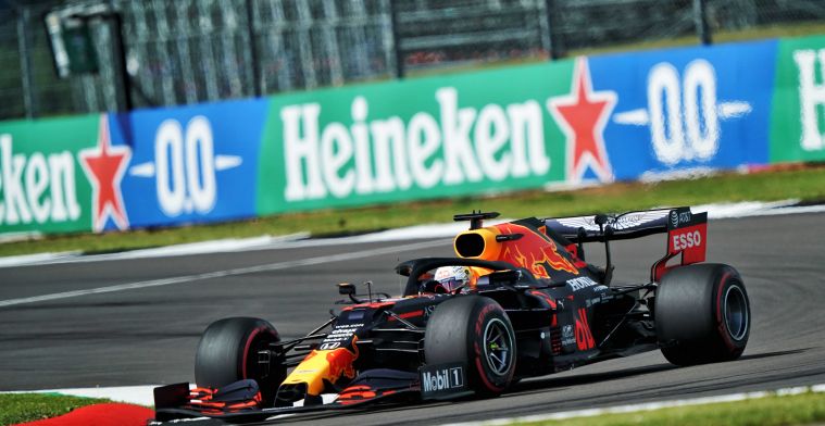 Hamilton start op pole in Groot-Brittannië, Verstappen met één seconde op P3