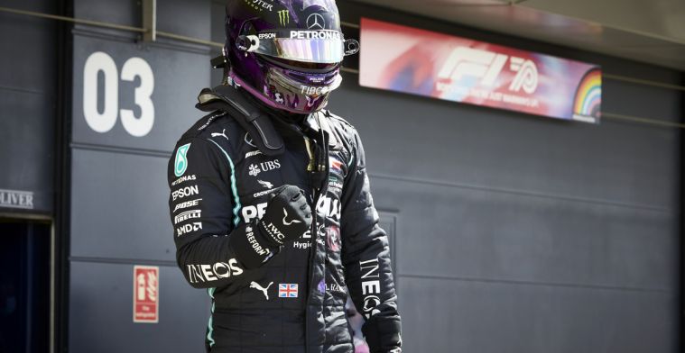 Hamilton zag lekke band niet aankomen: Wilde nog voor snelste raceronde gaan