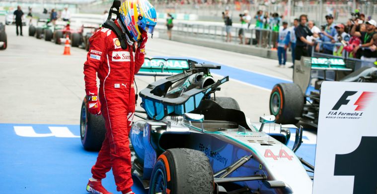 Villeneuve: ''Ik had graag Alonso over Ferrari gehoord in plaats van Vettel''