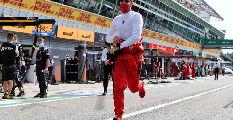 Vettel geeft niet op: ''Hij wil niemand een mes in de rug steken''