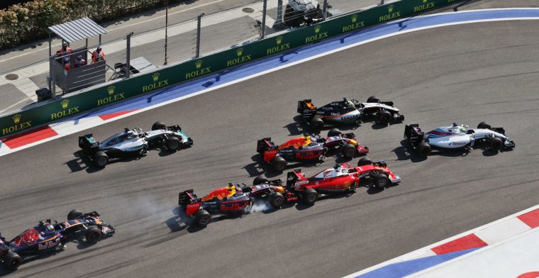 Russische Grand Prix: Veel startcrashes en teamorders bij Mercedes