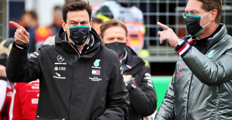 Wolff dacht na over Vettel bij Mercedes: 'Ik ben loyaal aan eigen coureurs'