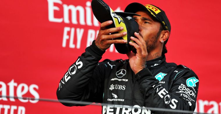 Hamilton blijft 'gewoon' in de F1: 'Kan misschien wel tien keer kampioen worden' 