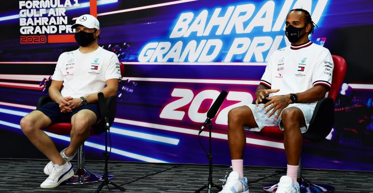 Hamilton verdedigt Bottas: Is ook niet makkelijk om mijn teamgenoot te zijn
