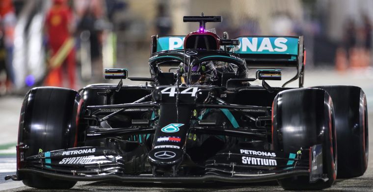 Hamilton pakt pole in Bahrein, Bottas pakt tweede plek af van Verstappen in Q3