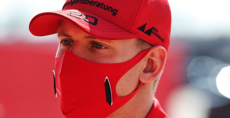 Schumacher maakt indruk met werklust: 'Niet zoveel talent zoals Verstappen'