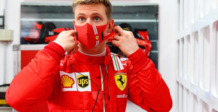 Wolff lovend over Schumacher: 'Hij heeft talent om mee te doen om de wereldtitel'
