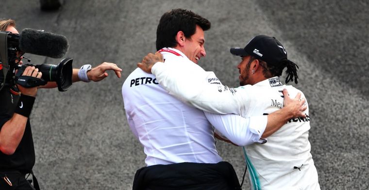 Is dit de reden voor de langdurige onderhandelingen tussen Hamilton en Mercedes?