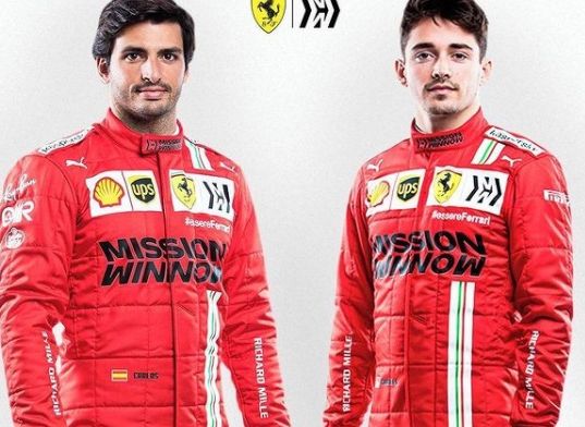 Sainz voorziet moeilijke opgave met Leclerc als teamgenoot: ‘Het wordt lastig’