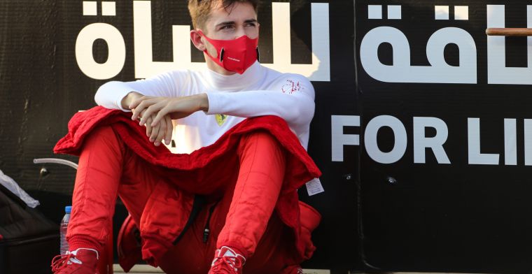 Leclerc geeft duidelijke boodschap aan Sainz: 'We moeten samenwerken'