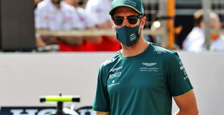 Enorme achterstand voor Vettel: 'Je krijgt bijna medelijden met Sebastian'