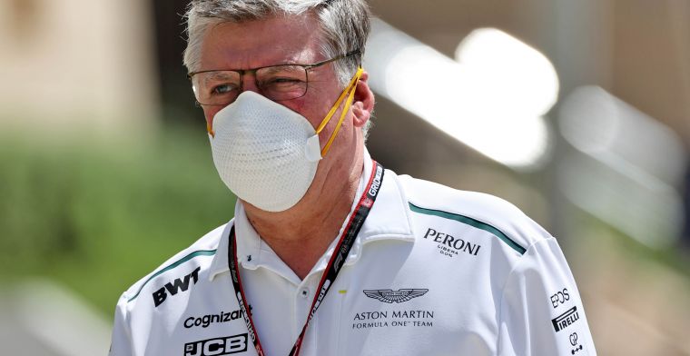 Aston Martin ziet de problemen van Vettel: 'Lijkt alsof hij alle problemen krijgt'