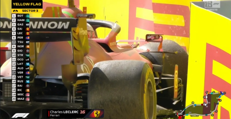 Leclerc parkeert wagen in de muur en bezorgt Ferrari een hoop extra werk